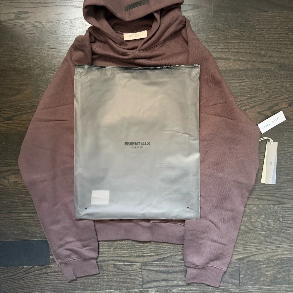 Fear of God Essential’s Plum Hoodie New With Tags Size XS - Picture 6 of 6